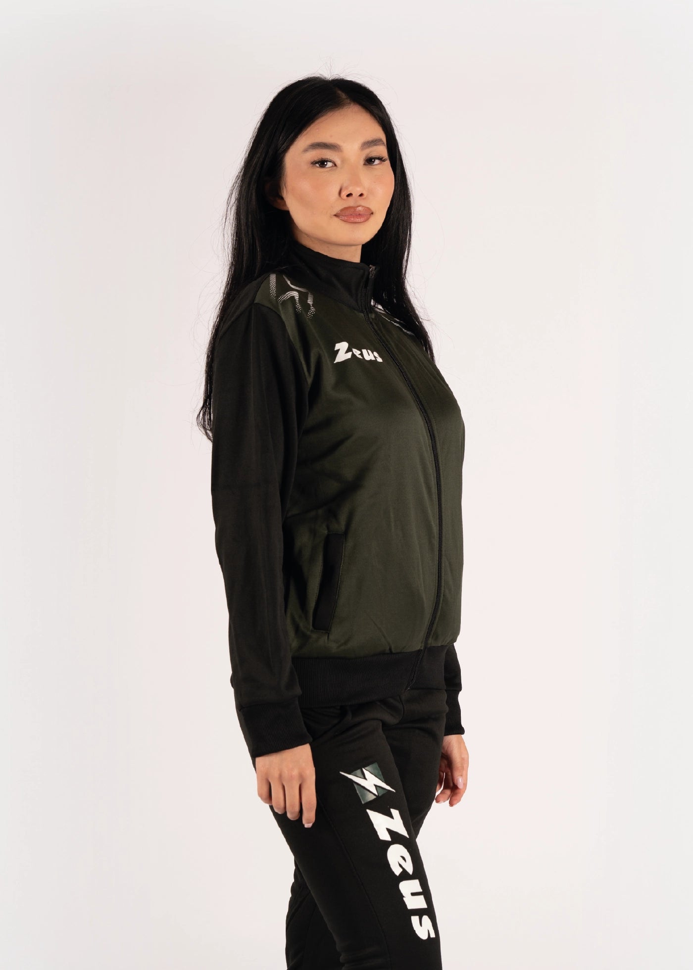 #farbe_schwarz-militärgrün