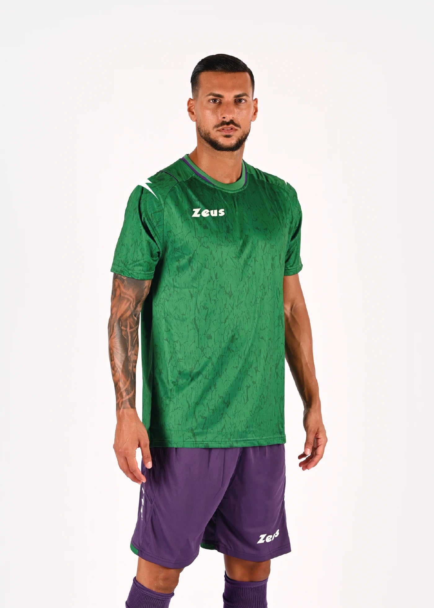 #farbe_grün-violett