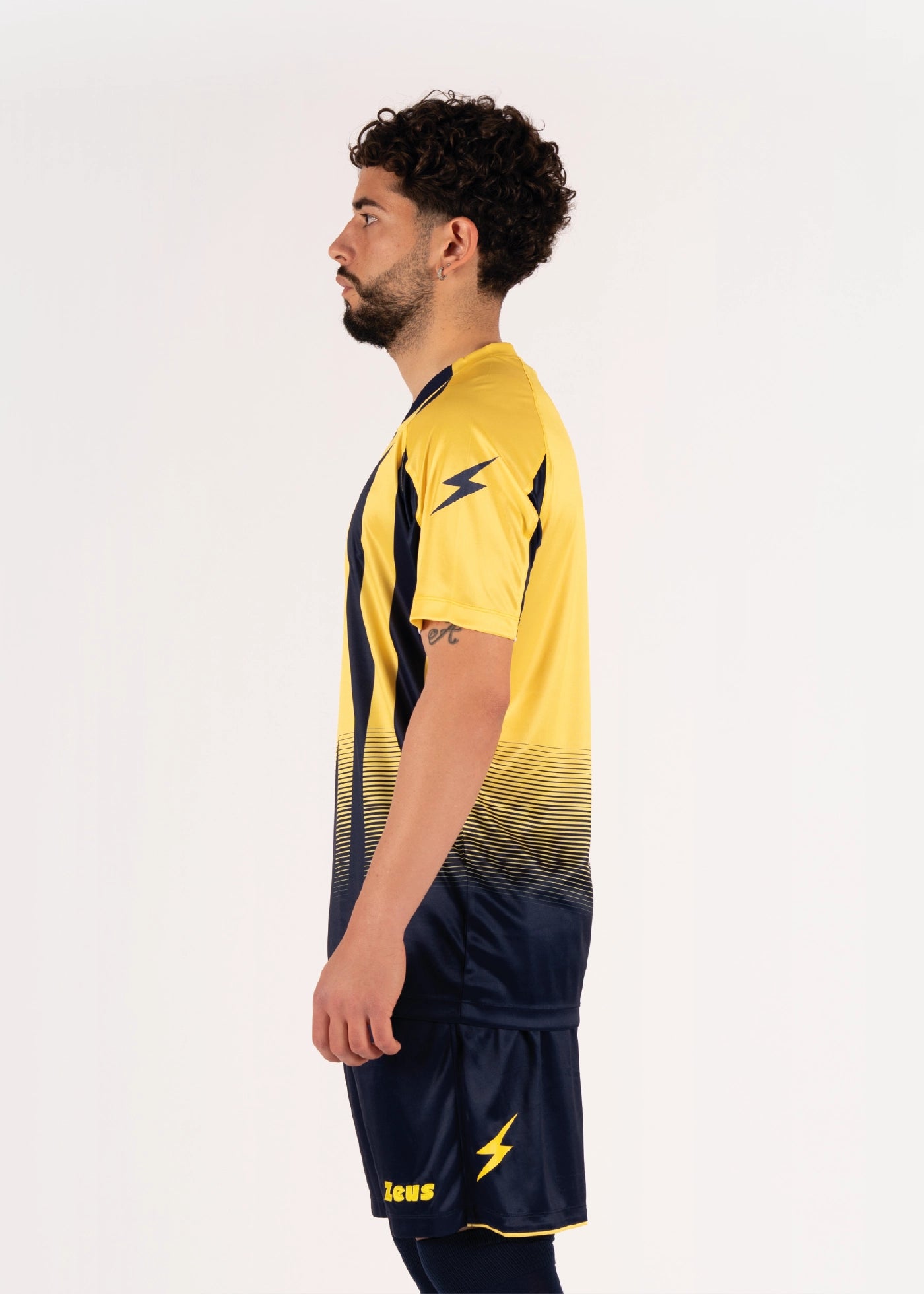 #farbe_gelb-navy blau