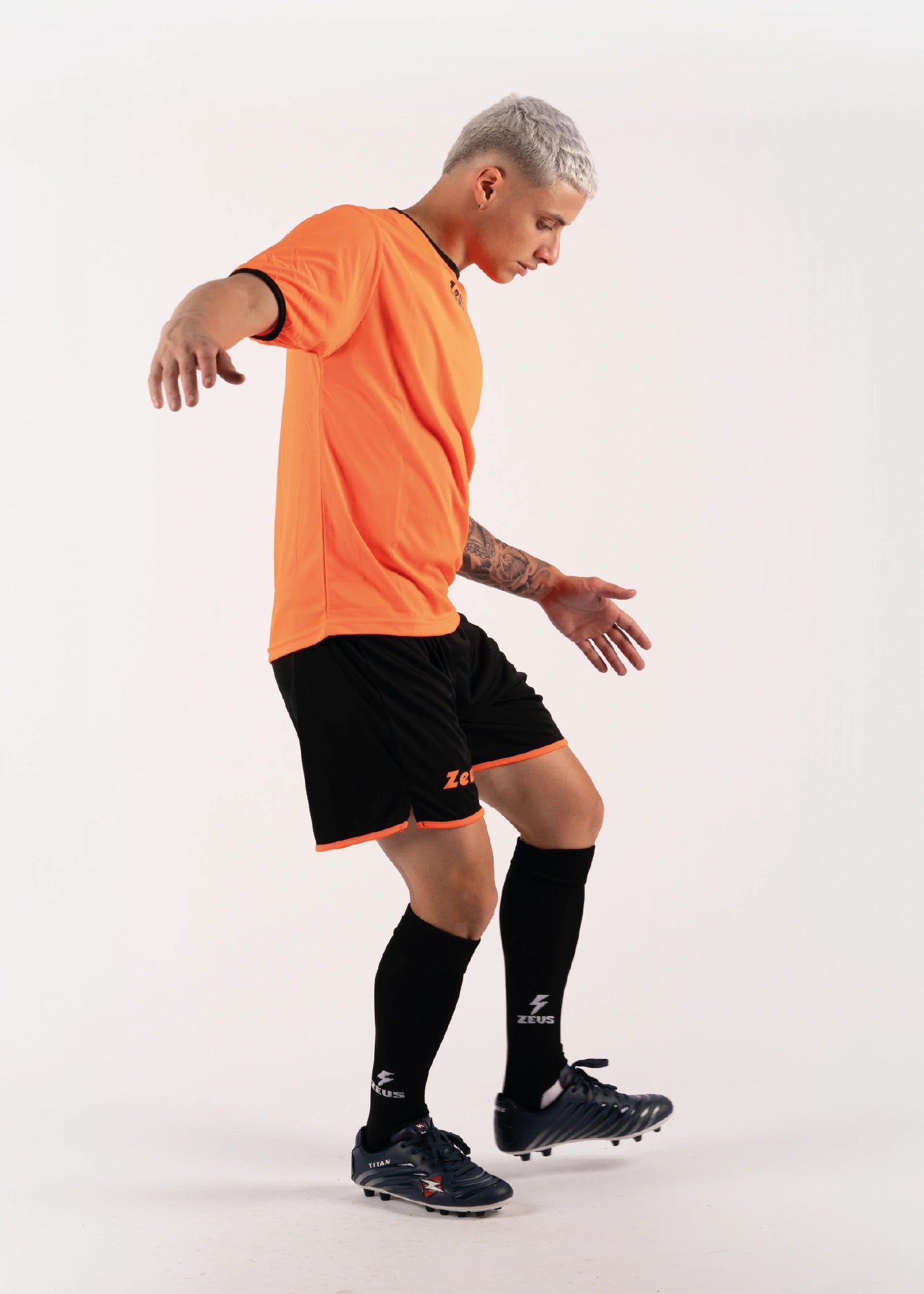 #farbe_schwarz-neon orange