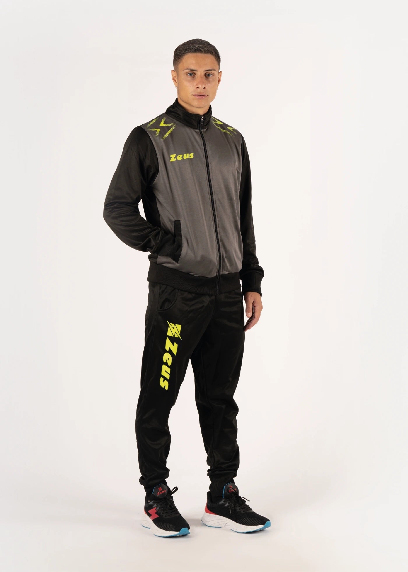 #farbe_schwarz-dunkelgrau