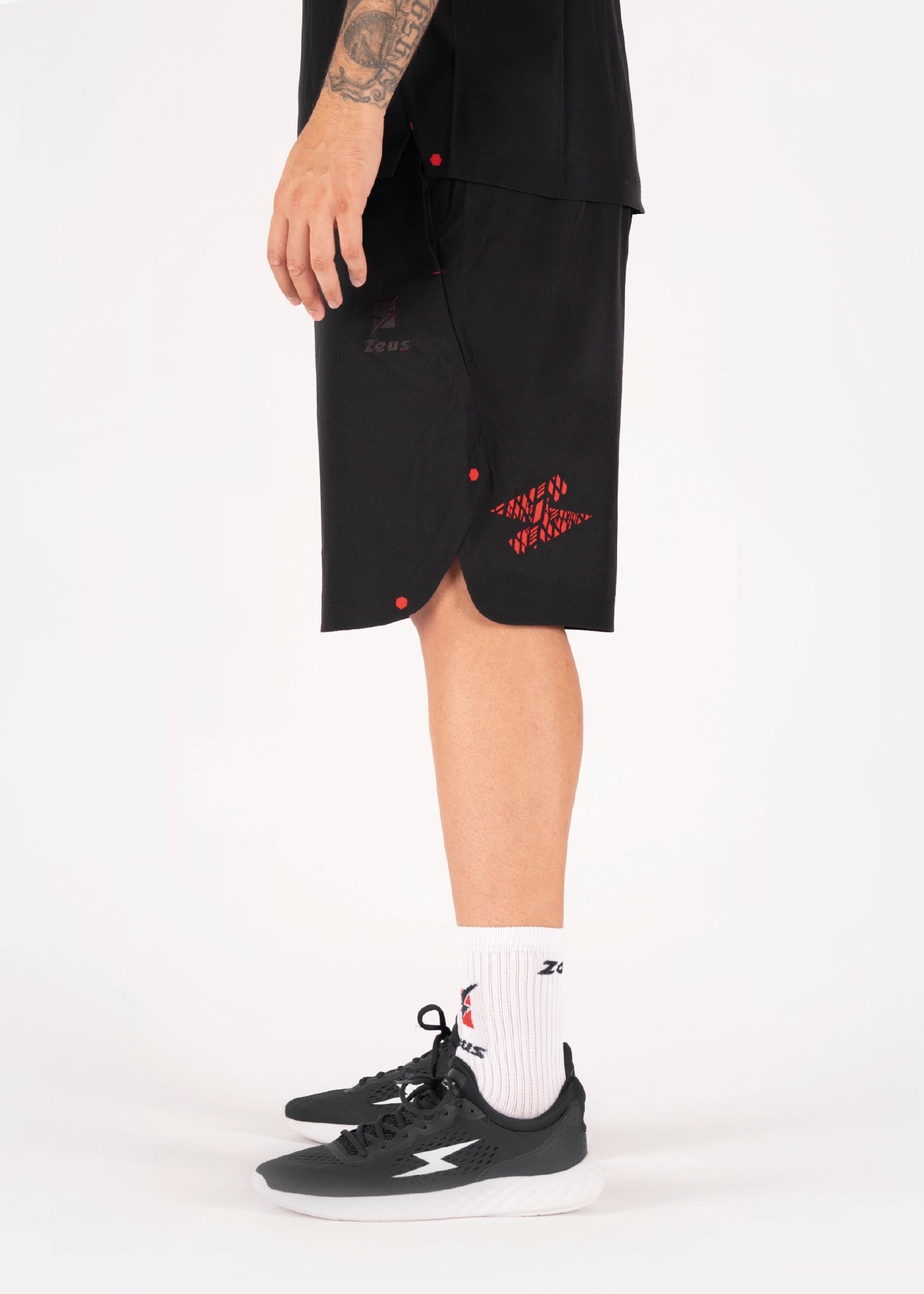 #farbe_dunkelgrau-rot