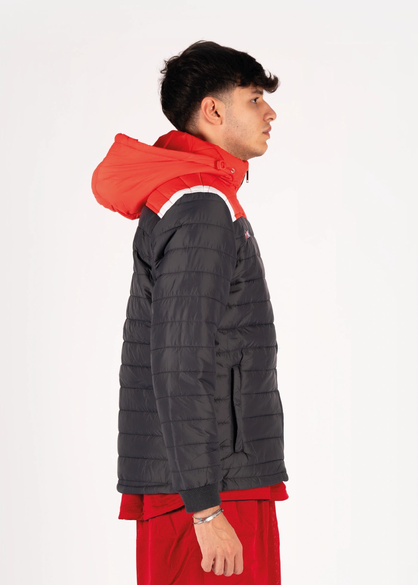 #farbe_dunkelgrau-rot